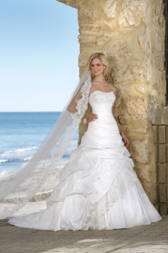 Le Reve Bridal